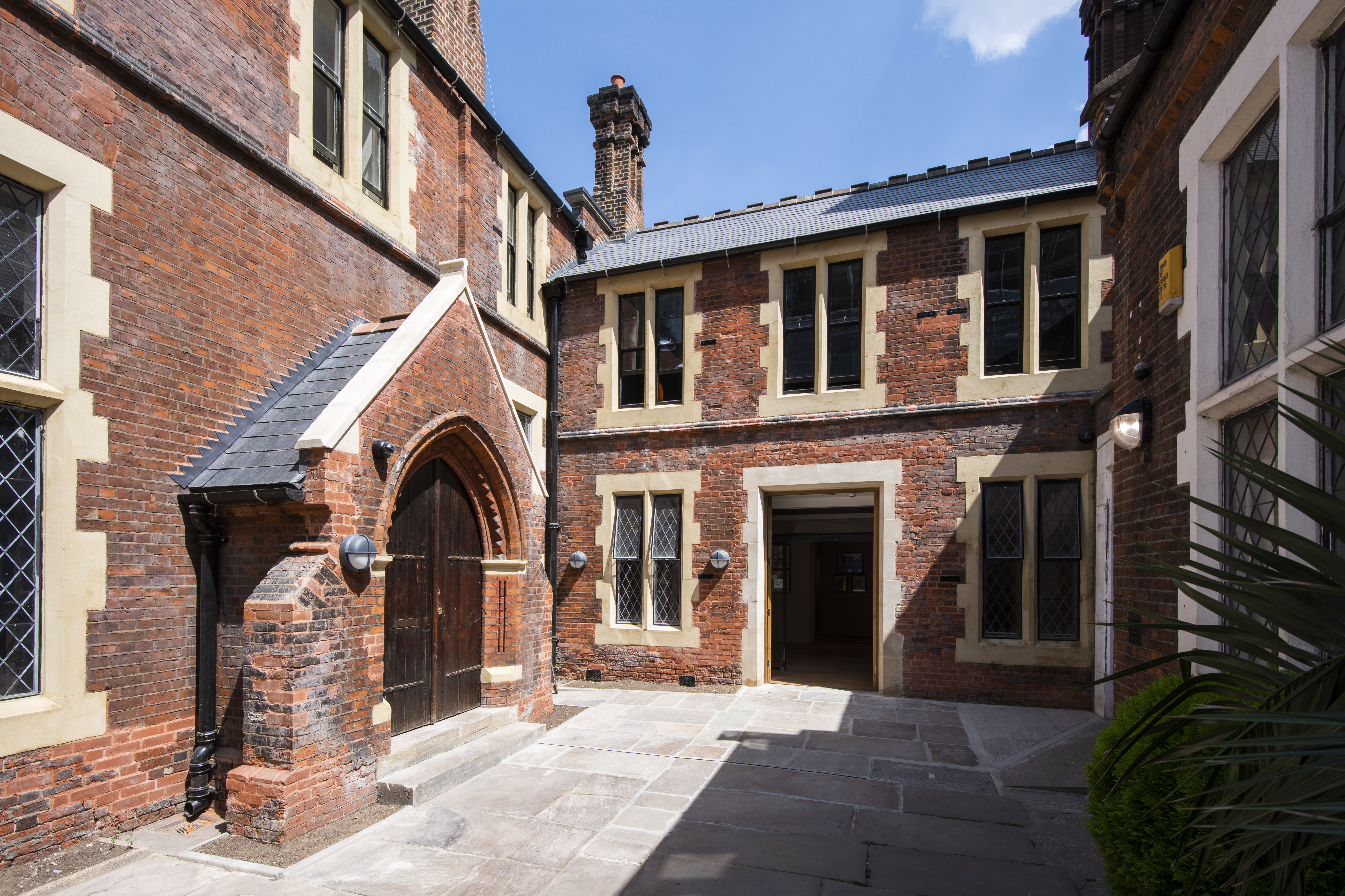 Toynbee Hall Online